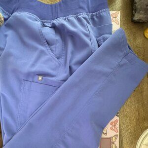 Womens Figs Scrub pants high waisted Blueberry Zamora large Almost New